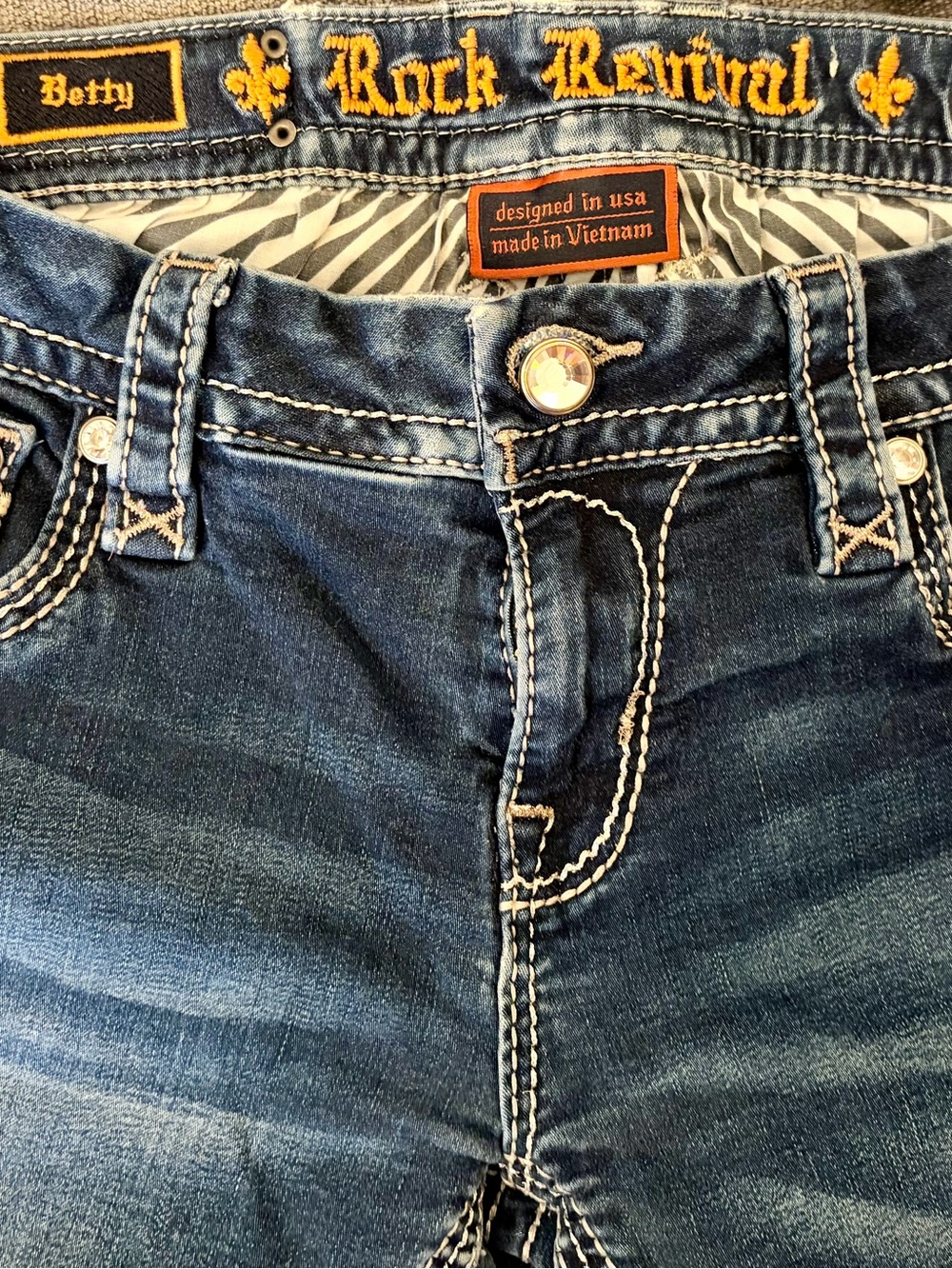 Rock Revival Women’s Crop Jeans